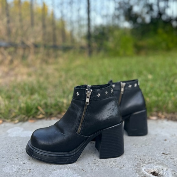 Wicked brand women’s biker boots - Picture 2 of 6